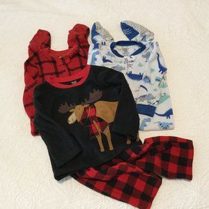 Lot: boys fleece pajamas (18-24M)